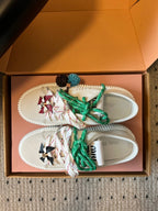 M-Sneakers