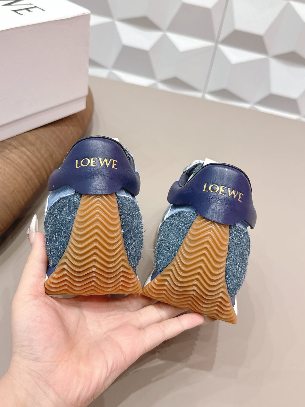 L2-Sneakers