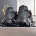 P-Sneakers