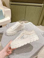 P-Sneakers