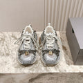 B-Sneakers