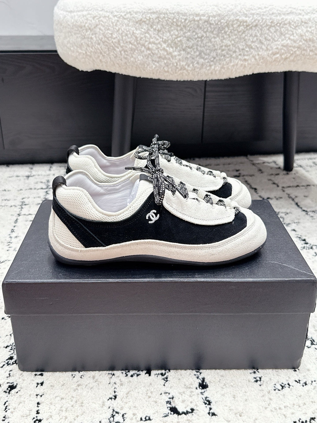 C-Sneakers