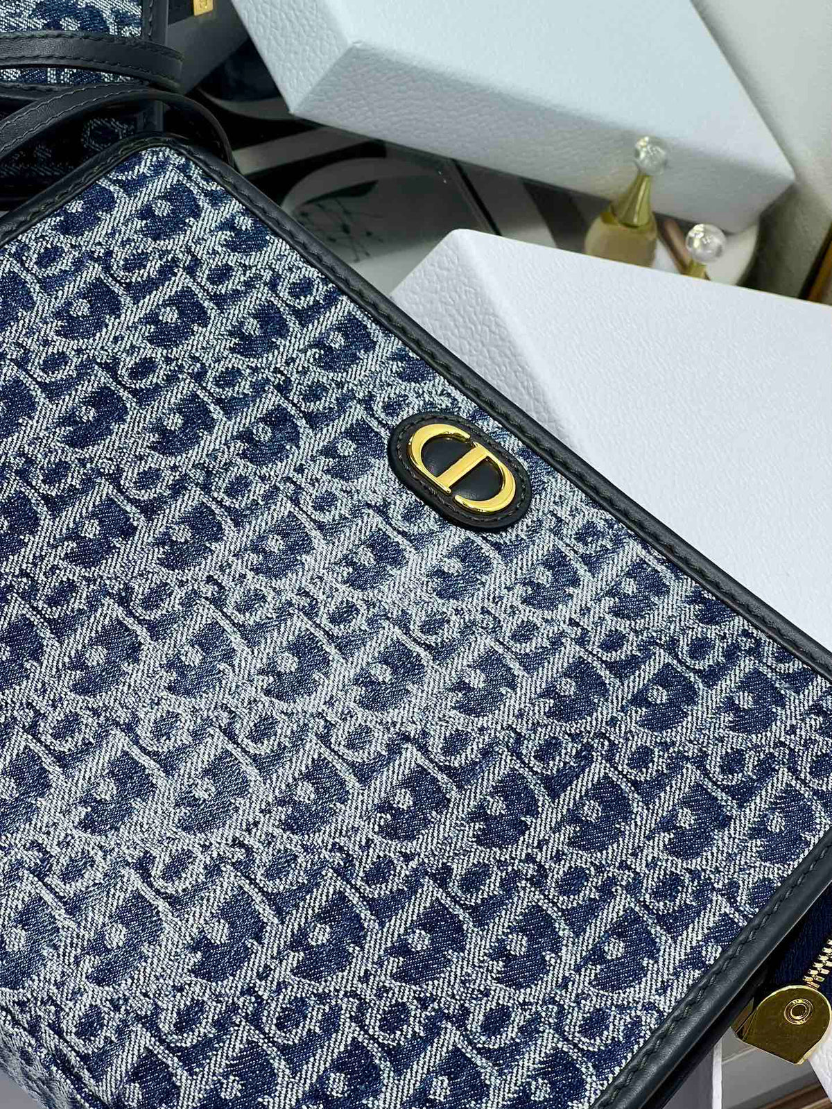 D-Book Tote