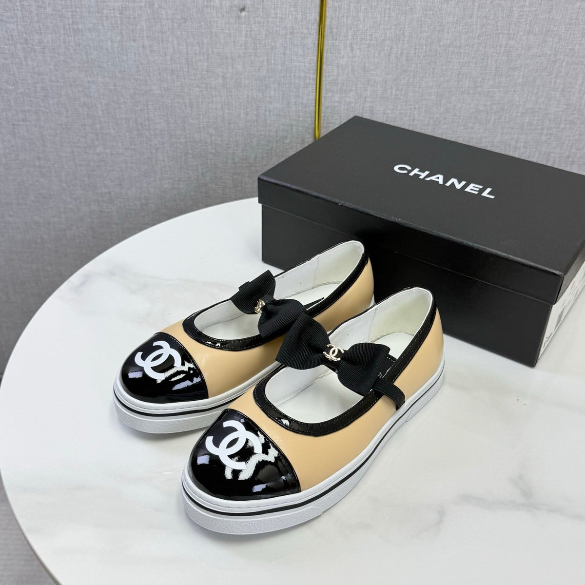 C-Sneakers