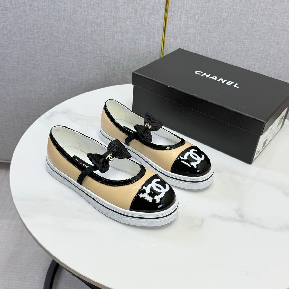 C-Sneakers