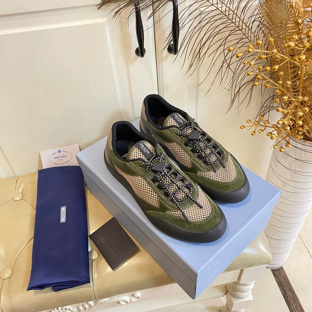 P-Sneakers