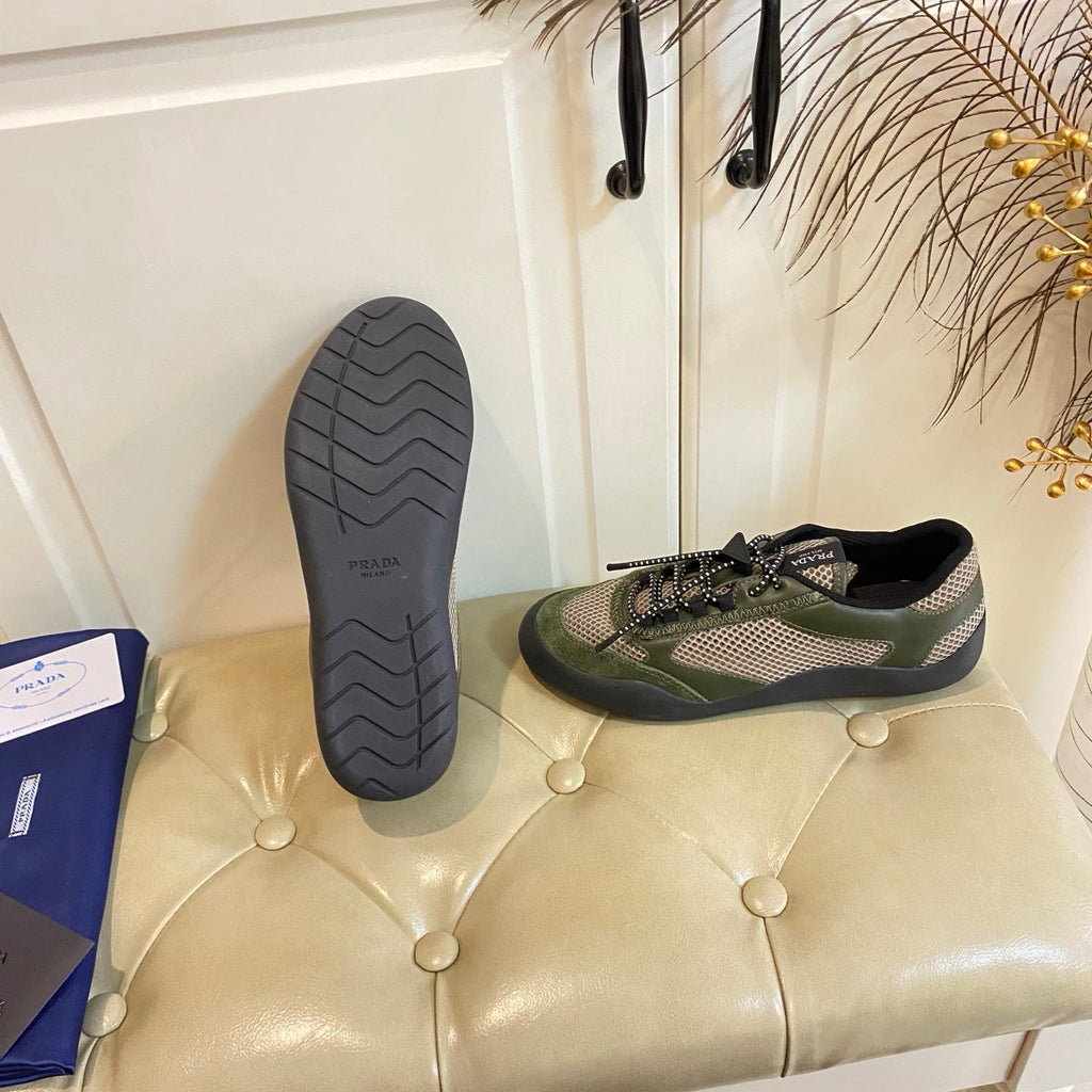 P-Sneakers