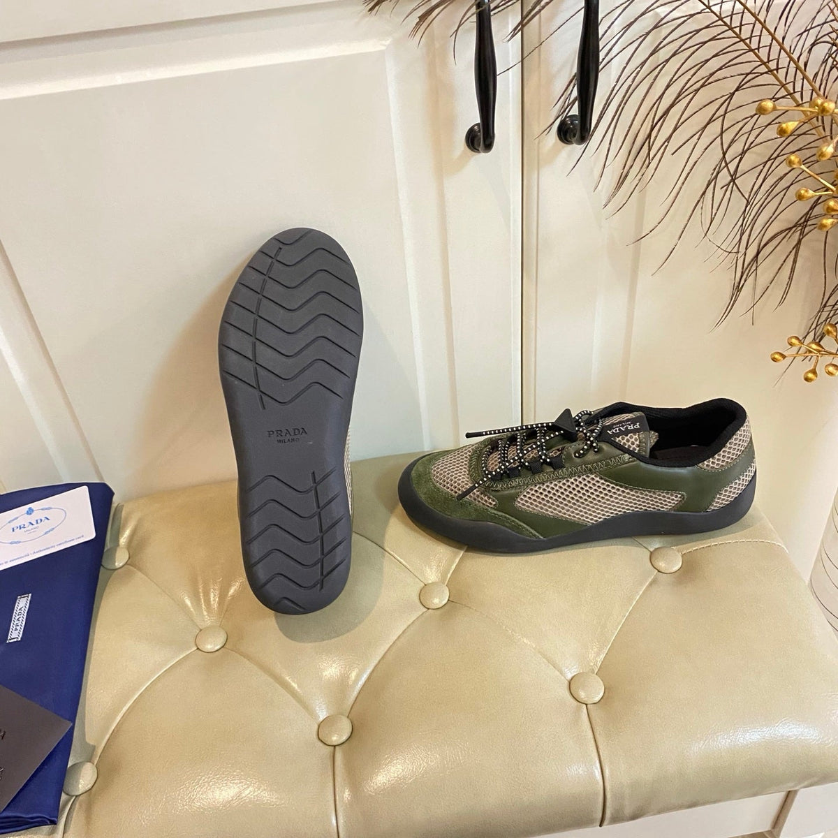 P-Sneakers