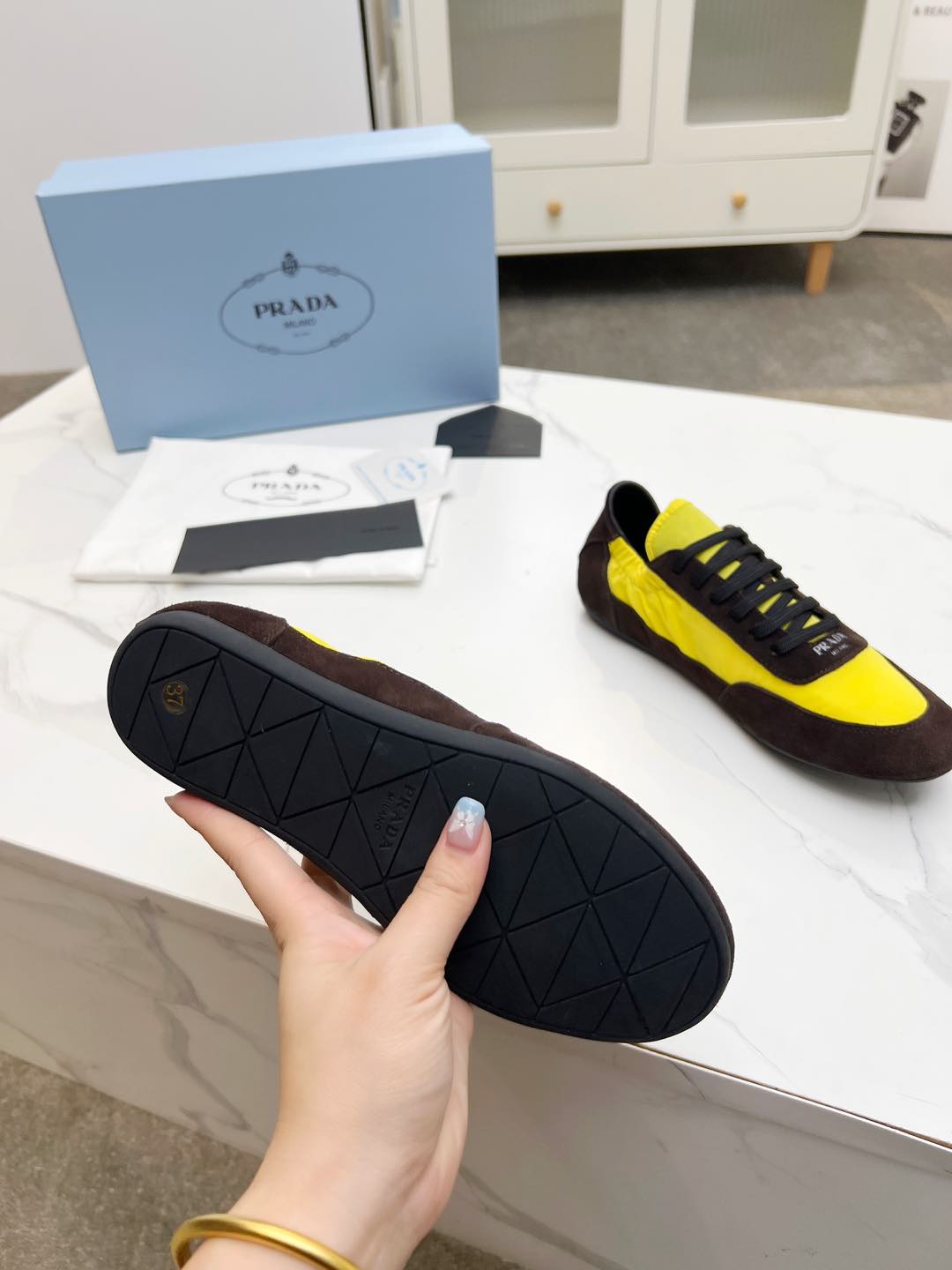 P-Sneakers