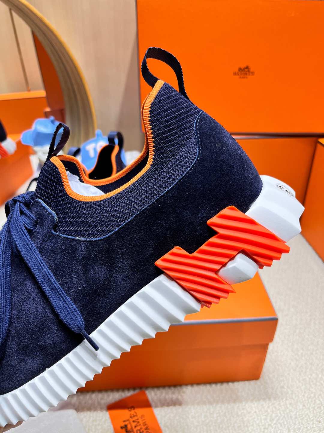 A-Sneakers