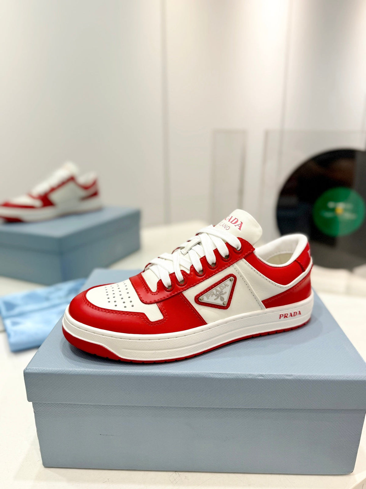 P-Sneakers