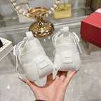R-Sneakers