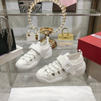 R-Sneakers